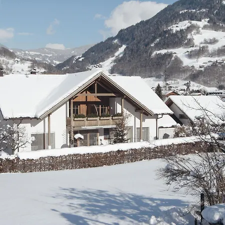 Alpenquartier Montafon Appartement *